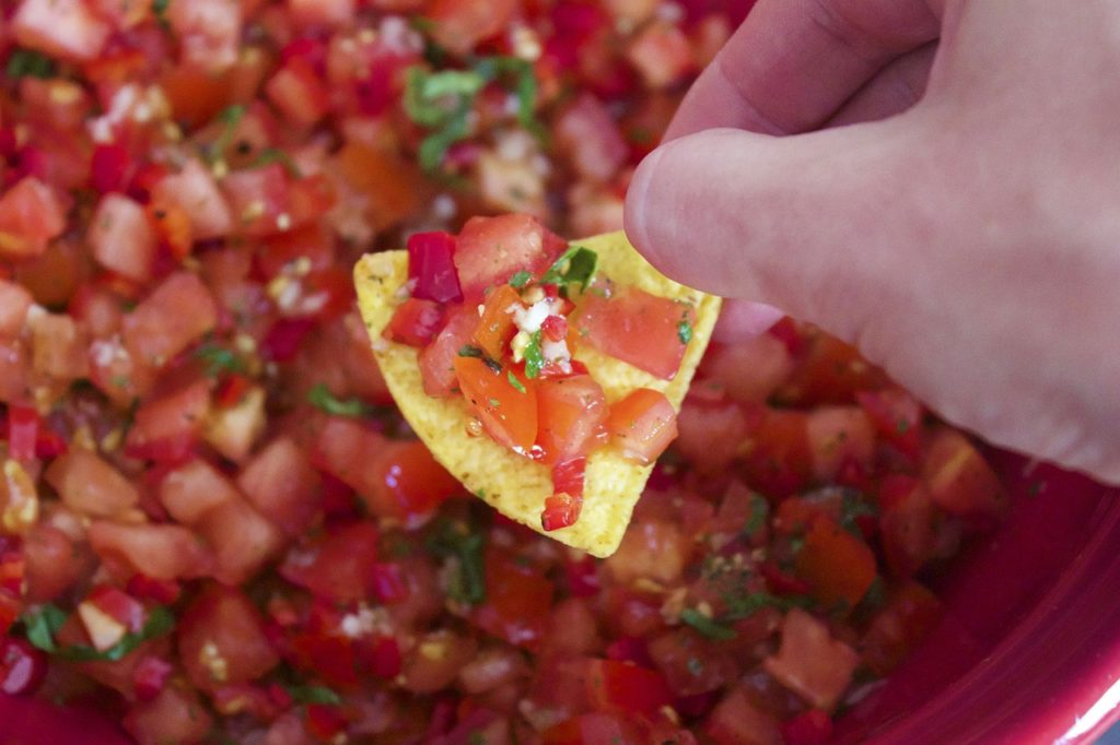 salsa, nachos, mexican-840249.jpg